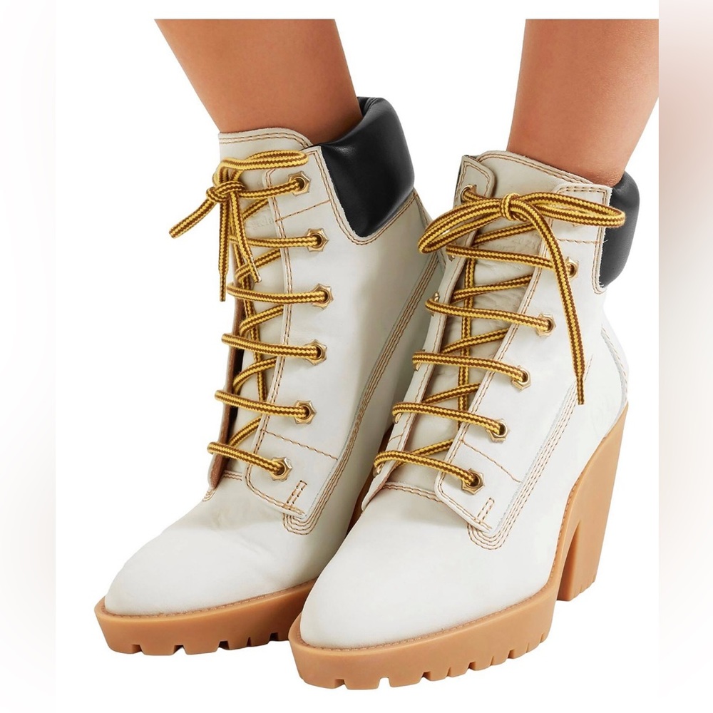 Maison Martin Margiela white lace up heeled boots 39 - fits US 7